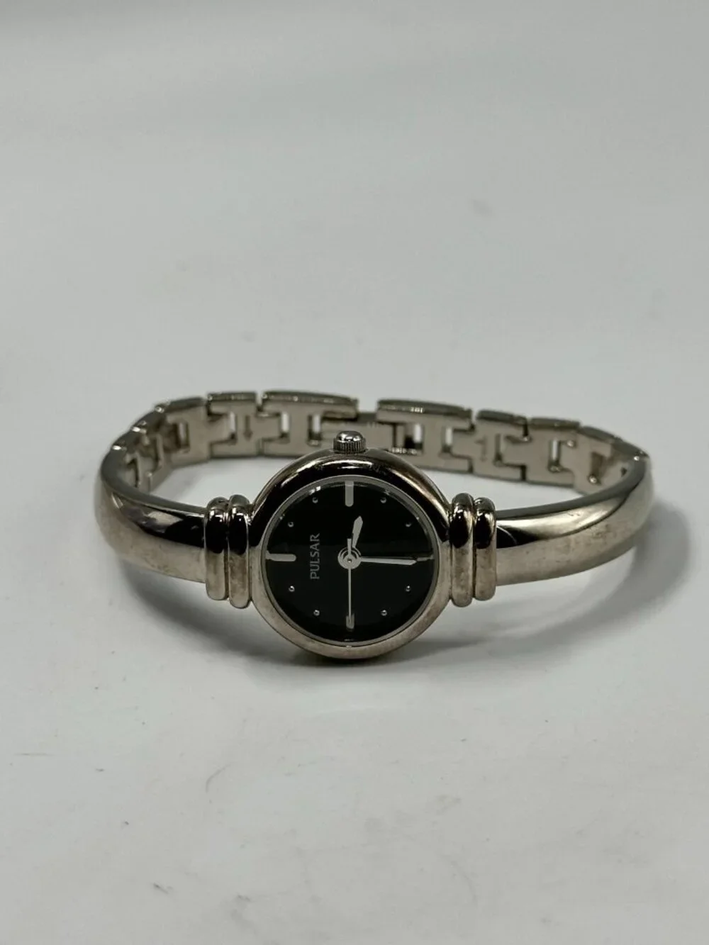 Pulsar Watch Women Silver Tone Black Dial 20MM Bangle Band New Battery 6